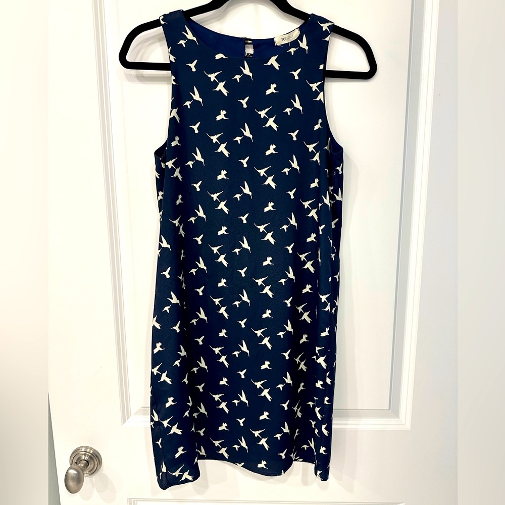 Navy summer dress with birds. Polyester.